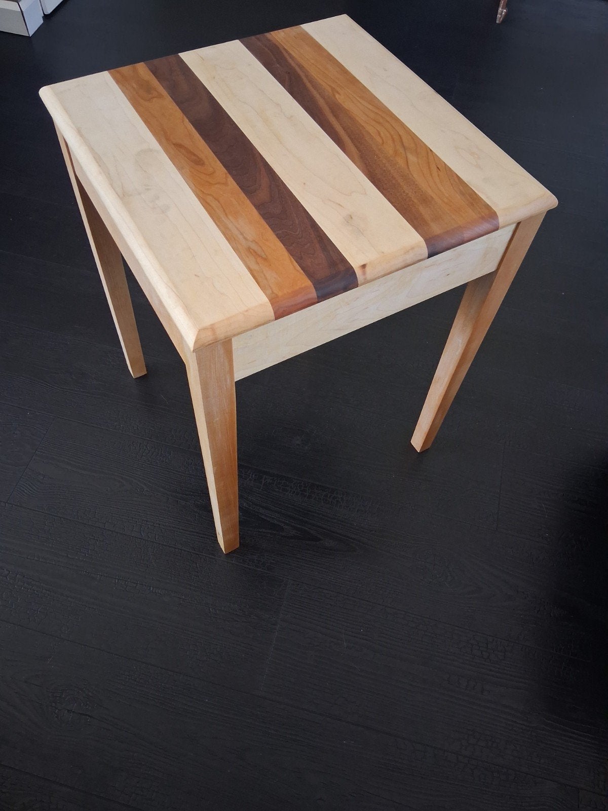 mooi tafeltje te koop, Ophalen, Rechthoekig, 50 tot 100 cm