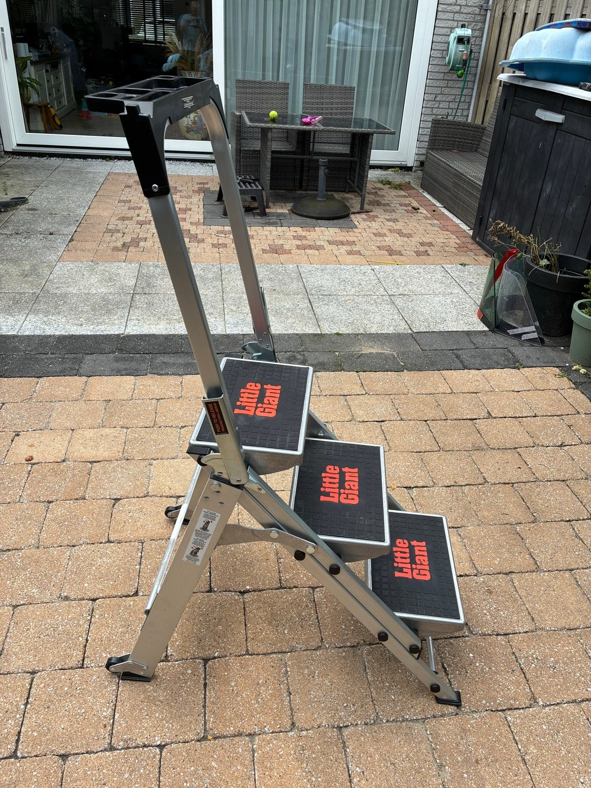 Little Giant Brenta Opvouwbare Trap - 3 Treden, Doe-het-zelf en Verbouw, Ladders en Trappen, Ophalen, Trap, Zo goed als nieuw