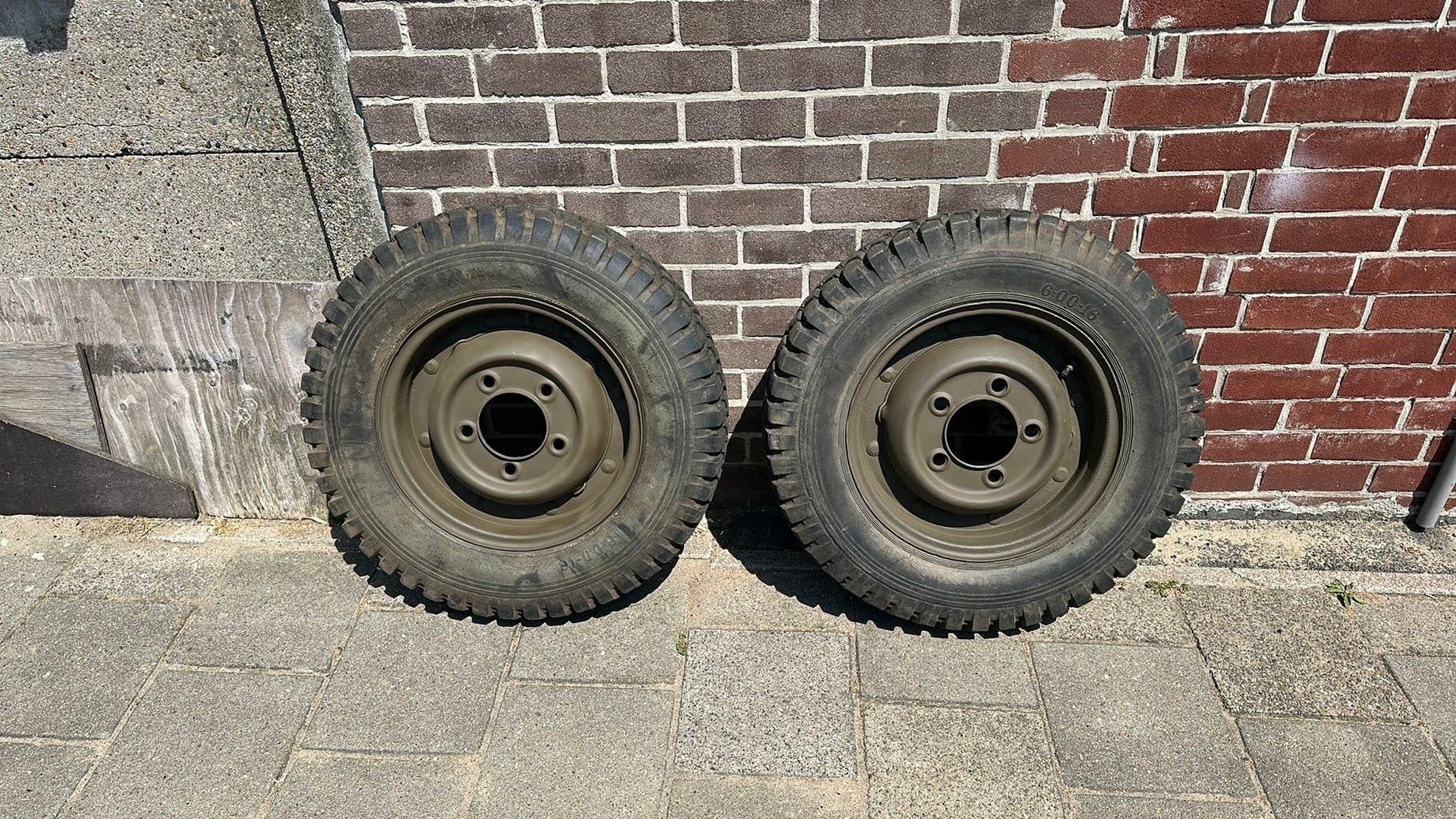 Onderdeel landrover, Ophalen, Zo goed als nieuw
