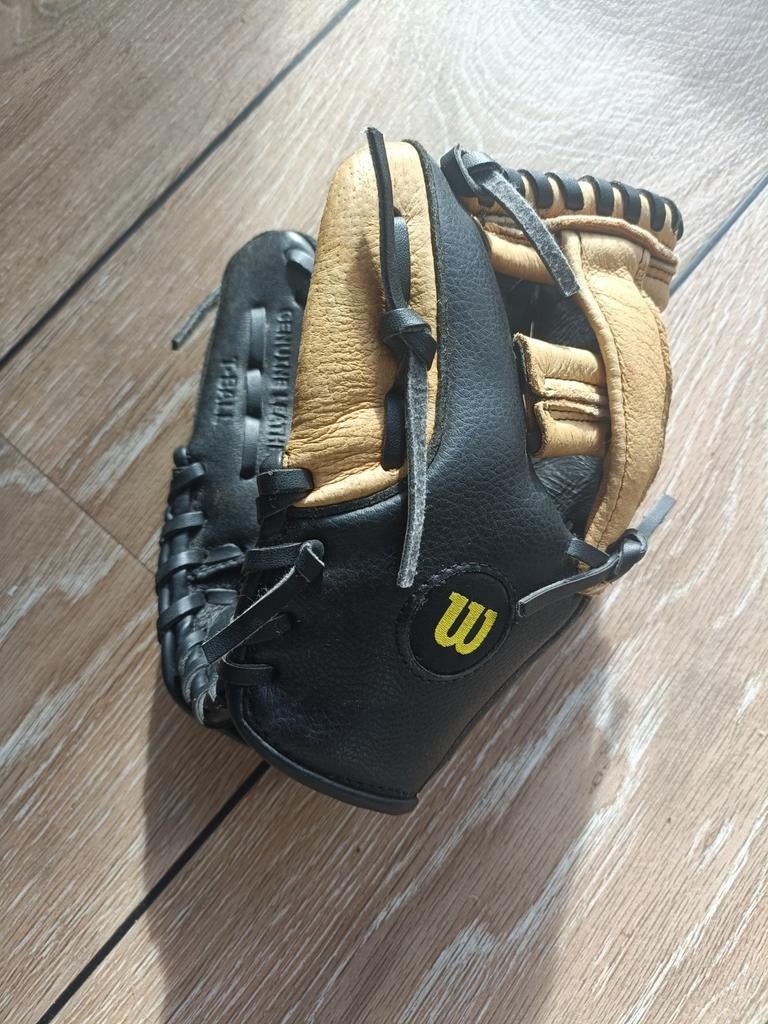 Kinder Softbal Handschoen Maat 9, Ophalen of Verzenden, Gebruikt, Schoenen