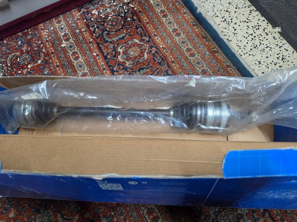 Nieuwe skf aandrijfas bmw e36/e46, Auto-onderdelen, Ophalen, Nieuw, BMW