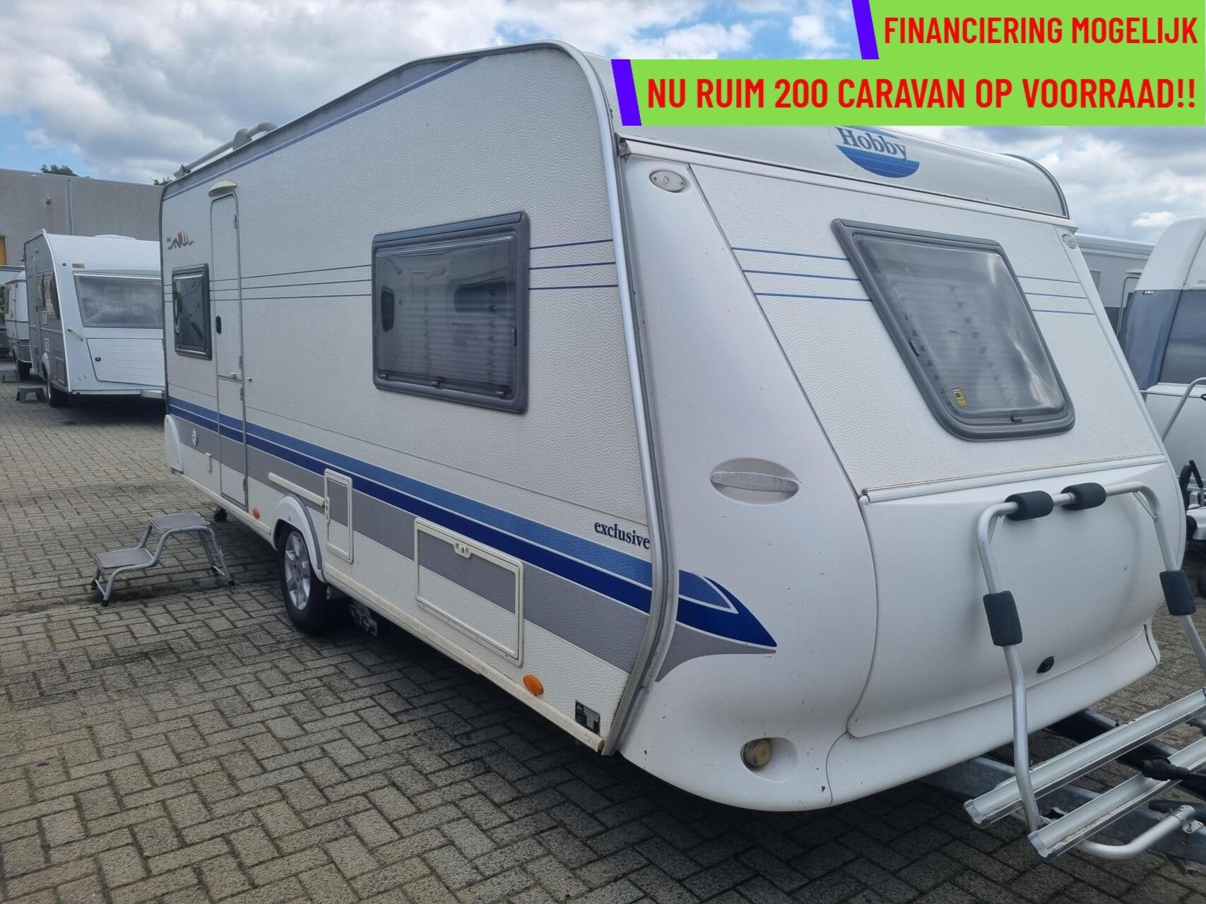 Hobby exclusive 540 UL MOVER + VOORTENT + ENKELE BEDDEN, Rondzit, Hobby, 7 tot 8 meter, Bedrijf