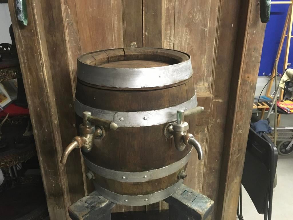 Robuust houten biervat met kranen - Hemeliger Bier, Ophalen