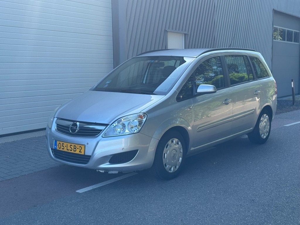 Opel Zafira 1.8 Selection (bj 2010), Gebruikt, 4 cilinders, Startonderbreker, Zilver of Grijs