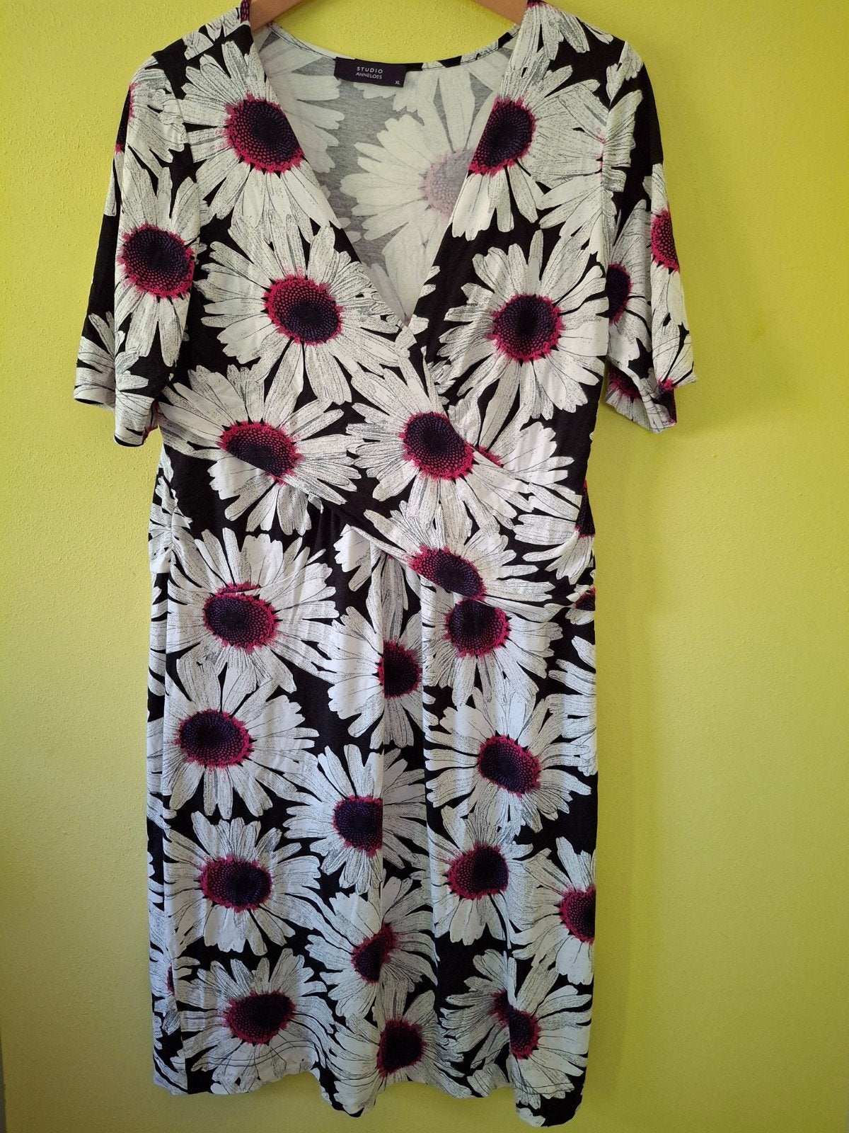Studio Anneloes jurk met bloemenprint en margrieten - XL, Maat 46/48 (XL) of groter, Ophalen of Verzenden, Knielengte, Gedragen