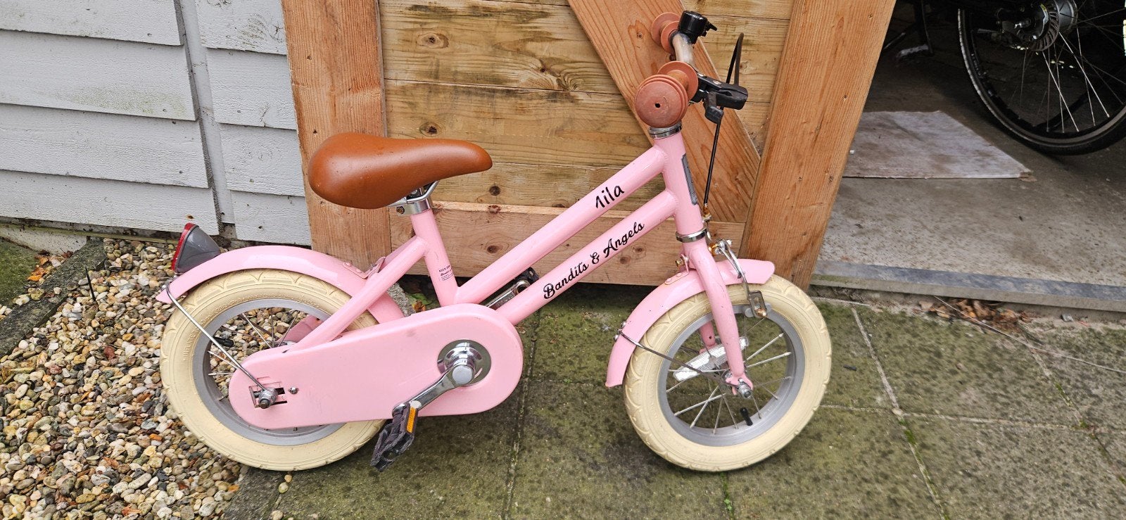 Roze kinderfiets 12 inch - Bandits & Angels Mila, Fietsen en Brommers, Ophalen, Gebruikt, Minder dan 16 inch, Bandits & Angels