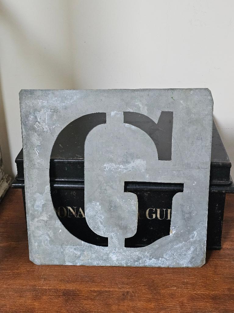 Groot oud zinken lettersjabloon alfabet LETTER 'G' 26X26cm, Antiek en Kunst, Ophalen of Verzenden