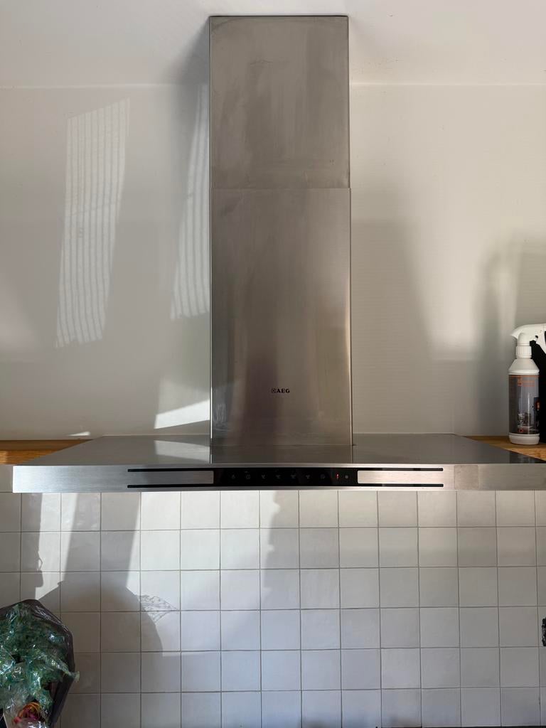 AEG Afzuigkap RVS 90cm -, Witgoed en Apparatuur, Afzuigkappen, Wandschouwkap, Ophalen of Verzenden, Zo goed als nieuw, Vrijstaand