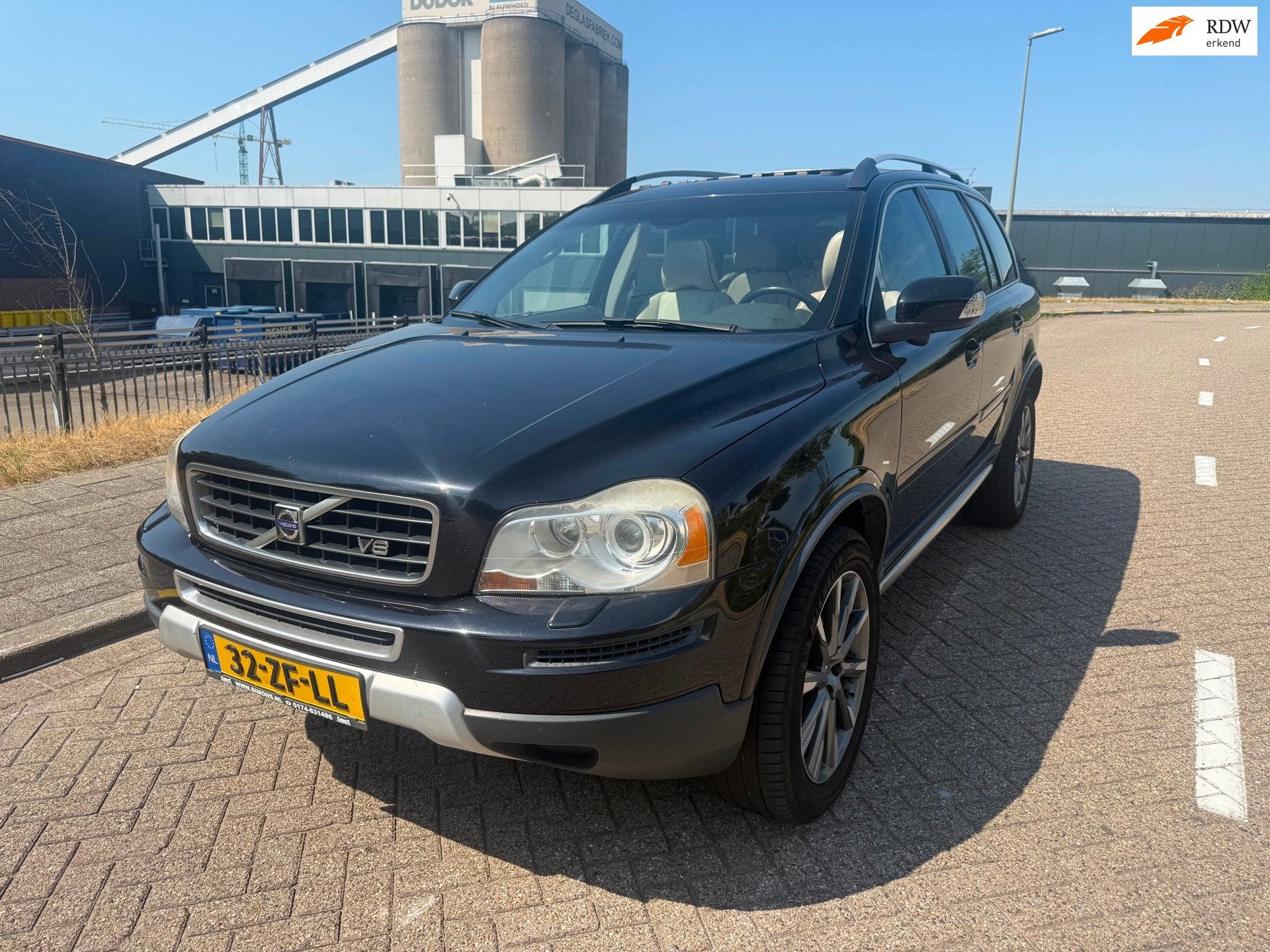 Volvo XC90 4.4 V8 Sport, Auto's, Volvo, Gebruikt, 8 cilinders, Parkeersensor, 138 €/maand