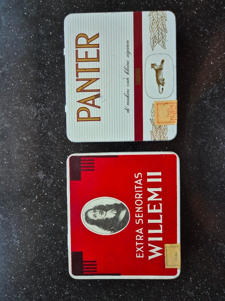 Oude sigarenblikjes Willem II en panter., Verzamelen, Blikken, Ophalen of Verzenden, Gebruikt, Overige, Overige merken