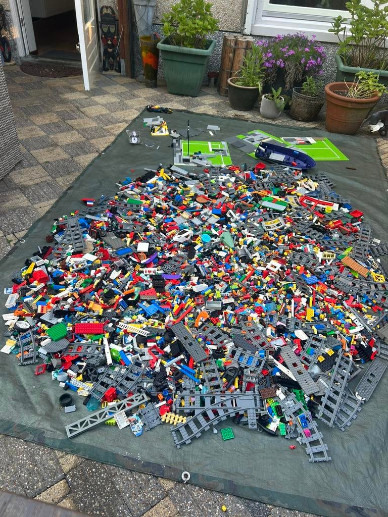 Grote LEGO set: 3 treinen, rails en speelkleed, Ophalen, Zo goed als nieuw, Overige