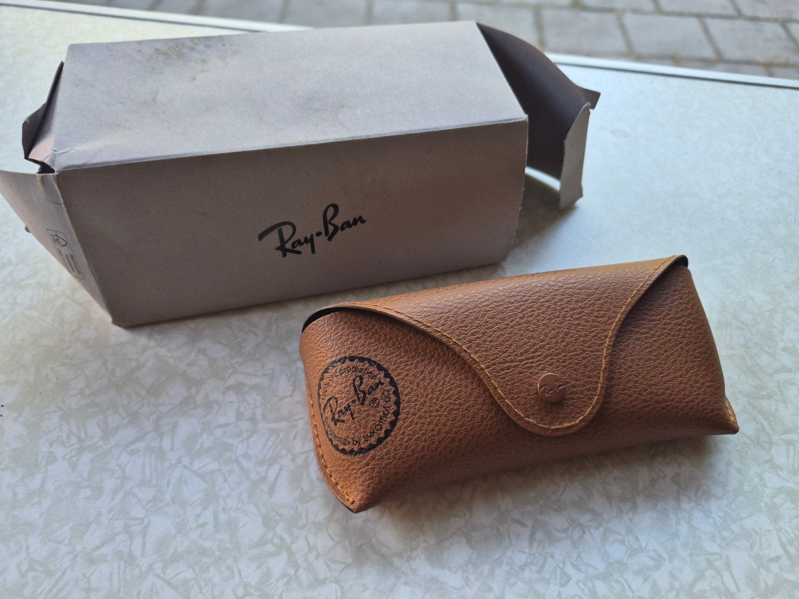 Ray Ban brillenkoker / brillenhoes NIEUW, Sieraden, Tassen en Uiterlijk, Zonnebrillen en Brillen | Heren, Ophalen of Verzenden