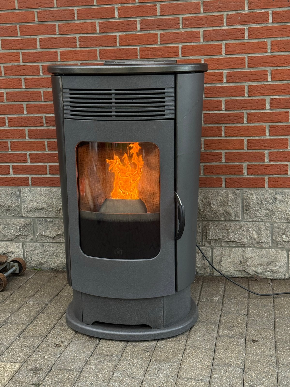 Edilkamin Logo 9kW Pelletkachel - Efficiënt en Stijlvol, Gebruikt, Overige brandstoffen, Ophalen of Verzenden, Pelletkachel