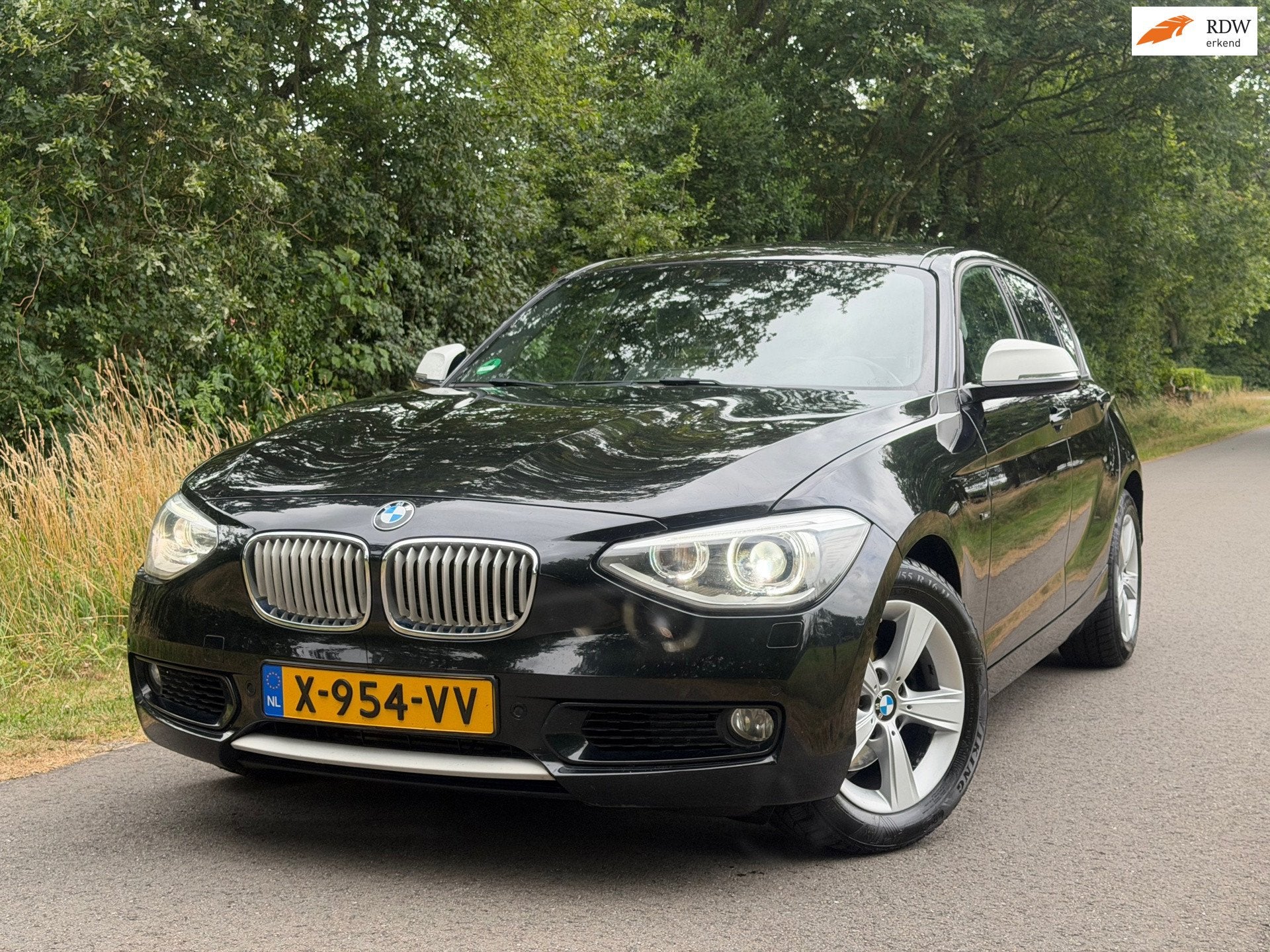 BMW 1-serie 118i Limited Edition | Navi + Stoelverwarming, 1-Serie, Euro 5, Achterwielaandrijving, Gebruikt