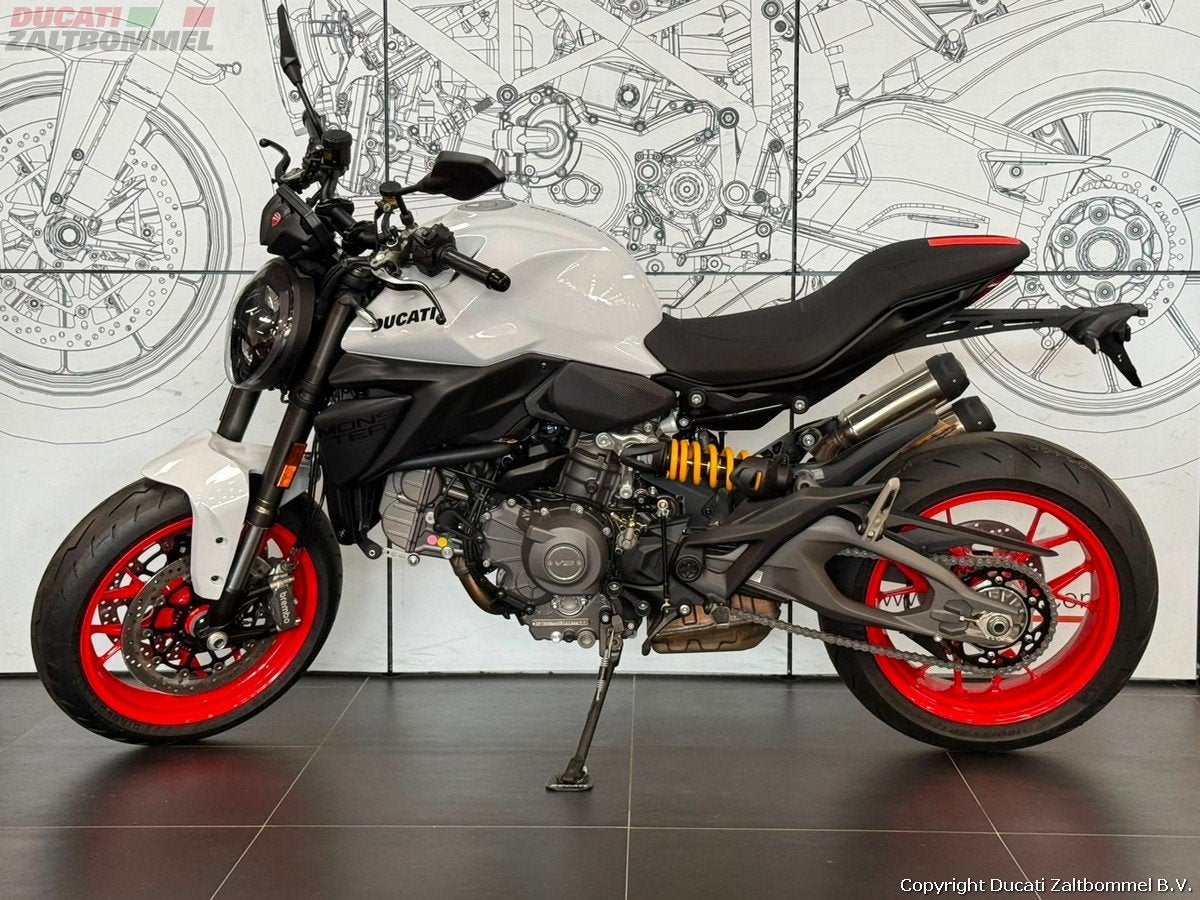 Ducati MONSTER (bj 2026), 890 cc, Bedrijf, Meer dan 35 kW, Naked bike