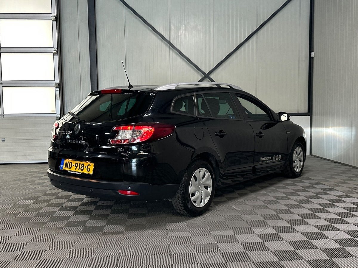 Renault Mégane Estate 1.5 dCi Aut | Expression | Airco-Ecc, Stoelverwarming, Gebruikt, Euro 6, 4 cilinders