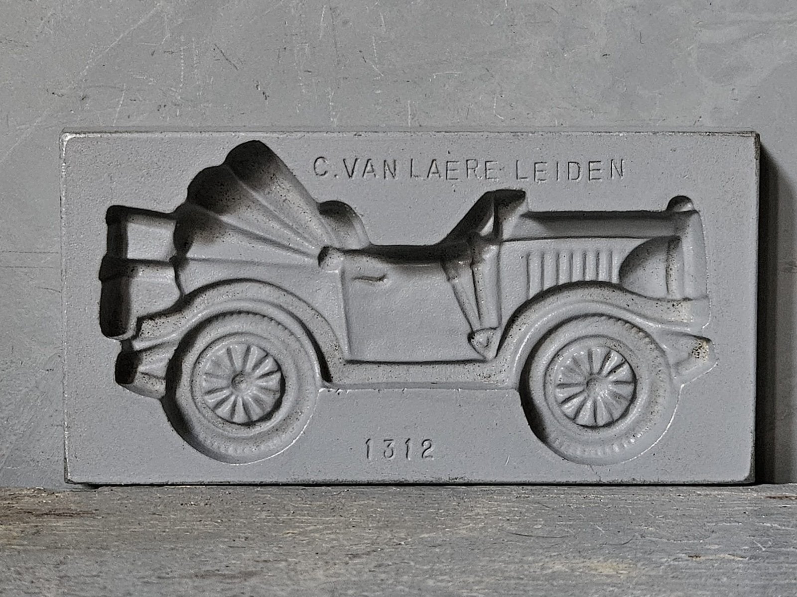 Oude marsepein mal, Ophalen of Verzenden