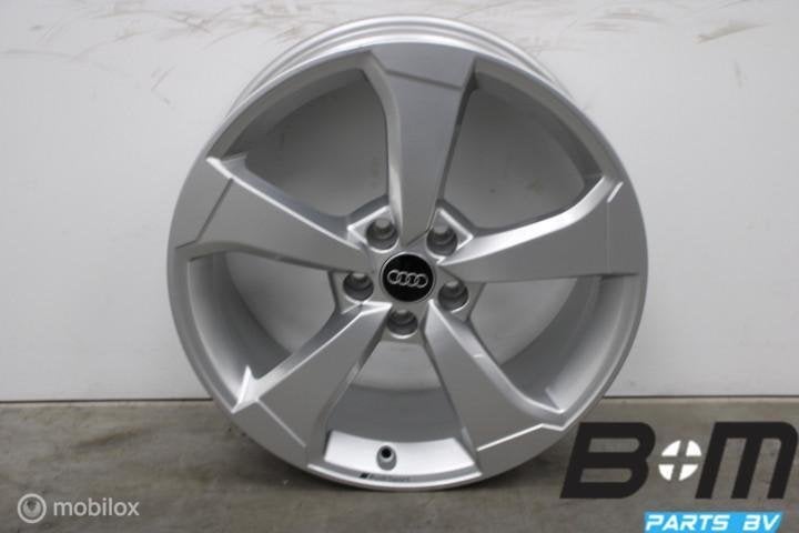NIEUWSTAAT Org. 19 inch velgen Audi A3 8V 8Y 8V0601025FP, Auto-onderdelen, 19 inch, Gebruikt, Velg(en)