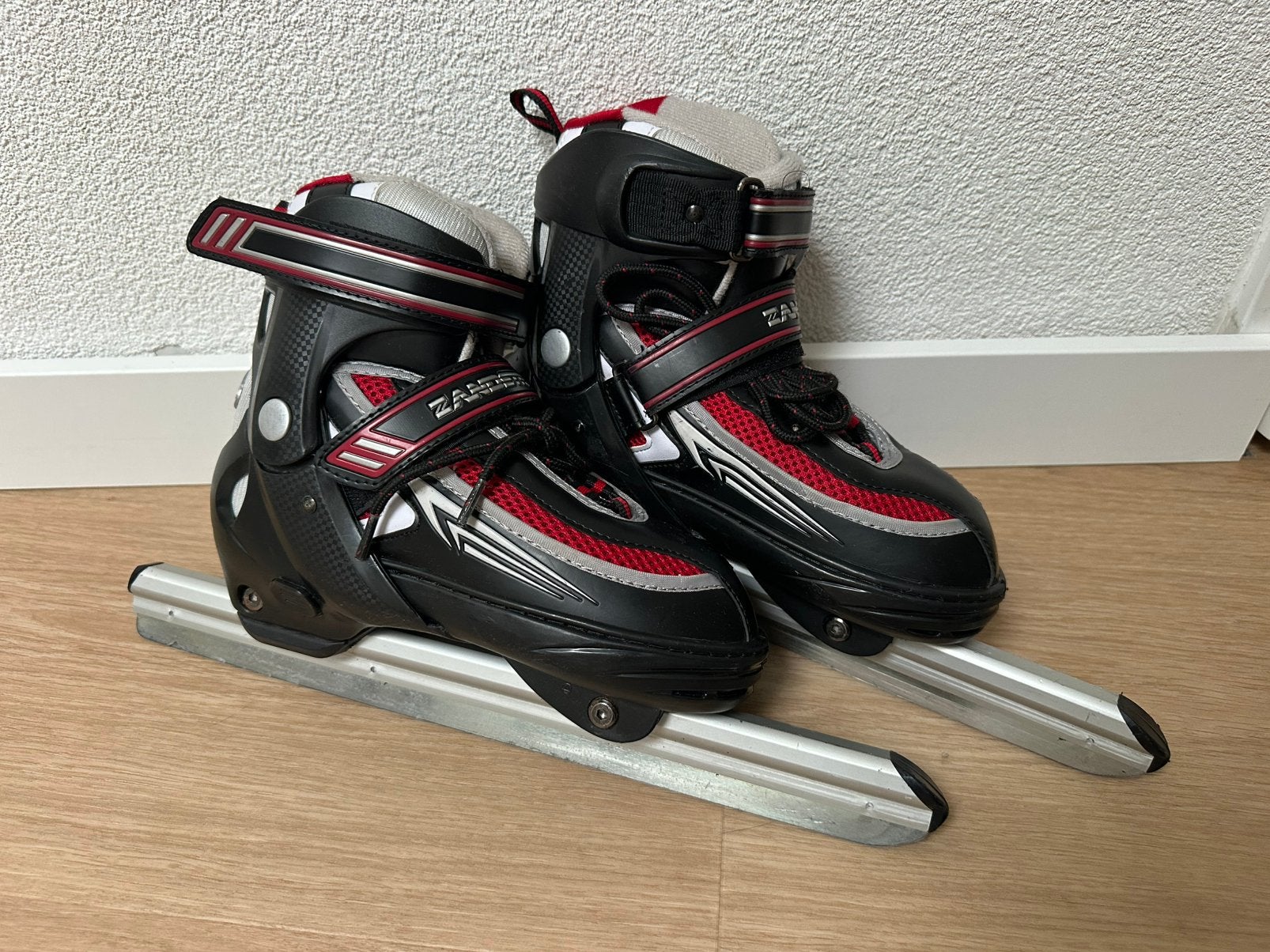 Zandstra Verstelbare Schaatsen / combinoren maat 35 tm 39, Sport en Fitness, Viking, Combinoren, Ophalen of Verzenden, Zo goed als nieuw