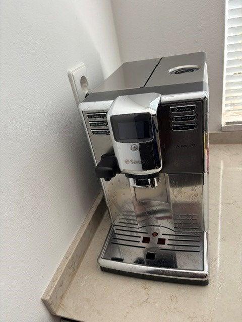 Philips Saeco HD8917 volautomaat koffie bonen + 3x AQfilter, Ophalen, Afneembaar waterreservoir, Gebruikt, Koffiemachine
