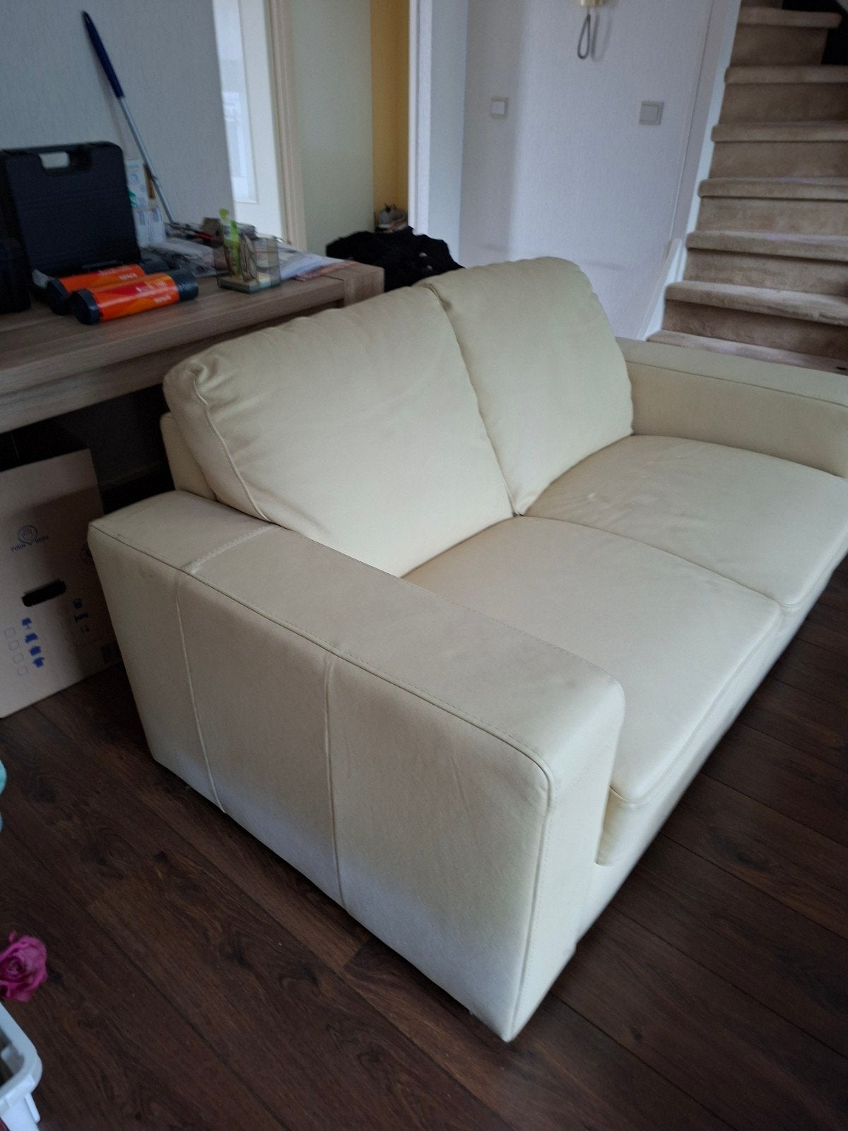 Crèmekleurige 2-zitsbank - Weinig gebruikt, Ophalen, Tweepersoons, 75 tot 100 cm, Zo goed als nieuw