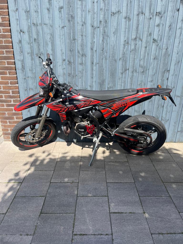 Beta rr 50 2022 - 5000 KM, Fietsen en Brommers, Brommers | Overige merken, Ophalen, 6 versnellingen, Gebruikt, Maximaal 45 km/u