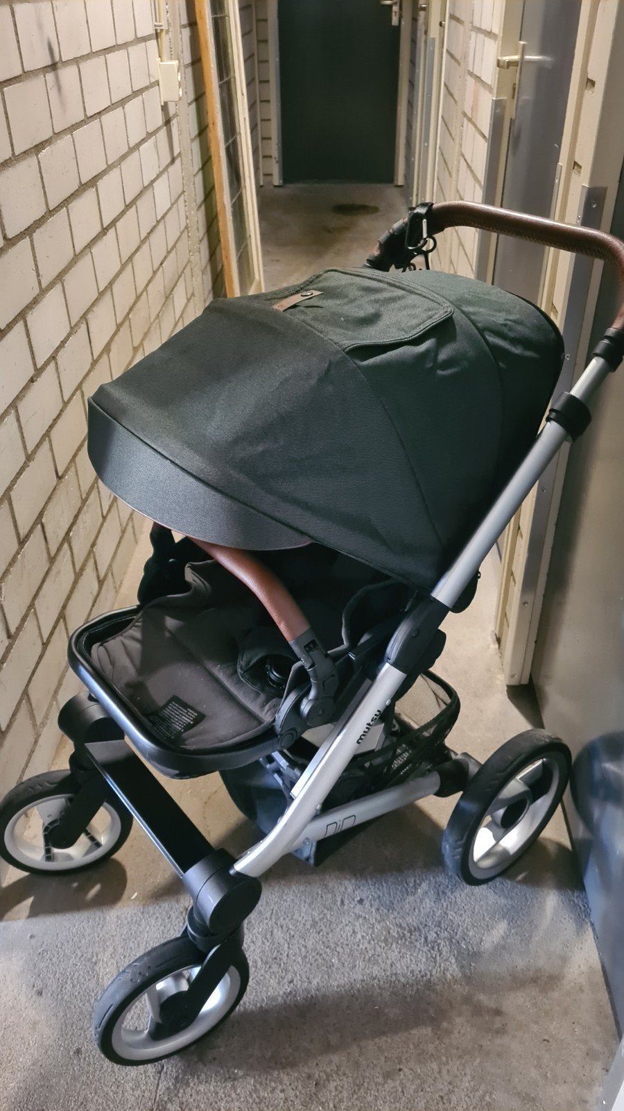 Mutsy Nio Combiwagen Pine Green - incl babywieg + accessoire, Kinderen en Baby's, Ophalen, Zo goed als nieuw, Combiwagen, Mutsy