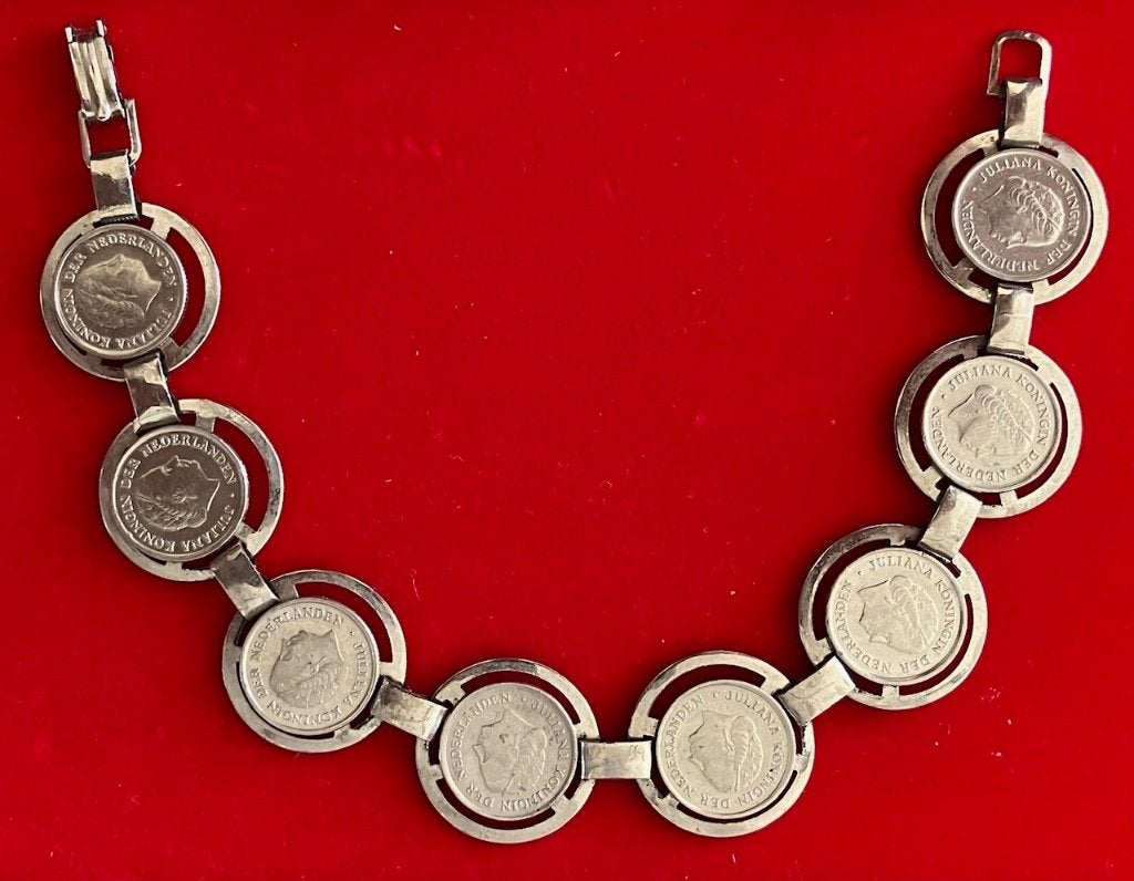 Armband met 8 dubbeltjes Juliana, Ophalen, Koningin Juliana, 10 cent, Setje