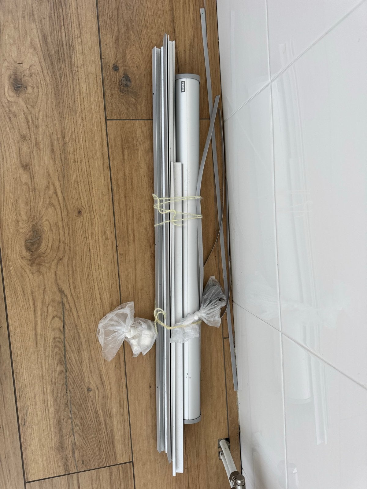 5x Velux dakraam horren GGLm04 (+1 voor onderdelen), Doe-het-zelf en Verbouw, Ophalen, Gebruikt, Minder dan 80 cm, 80 tot 120 cm
