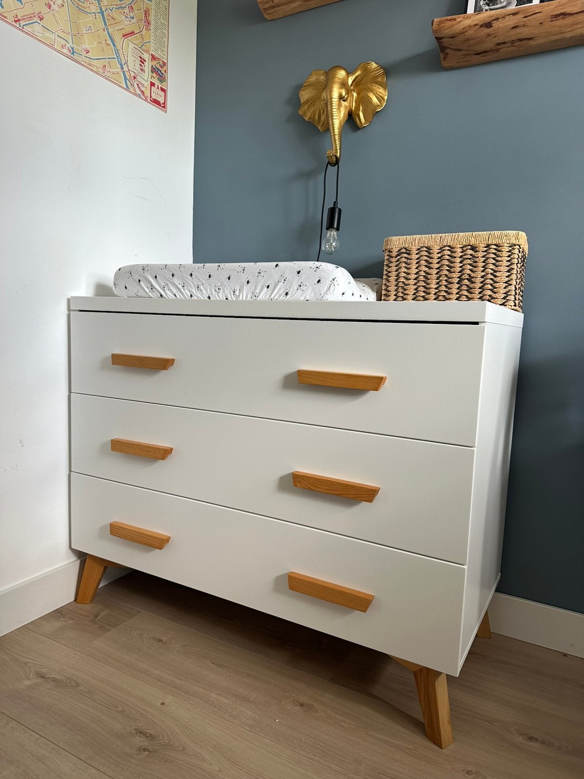 TWF Commode en kledingkast babykamer, Kinderen en Baby's, Kinderkamer | Commodes en Kasten, Ophalen, 50 tot 70 cm, 105 cm of meer