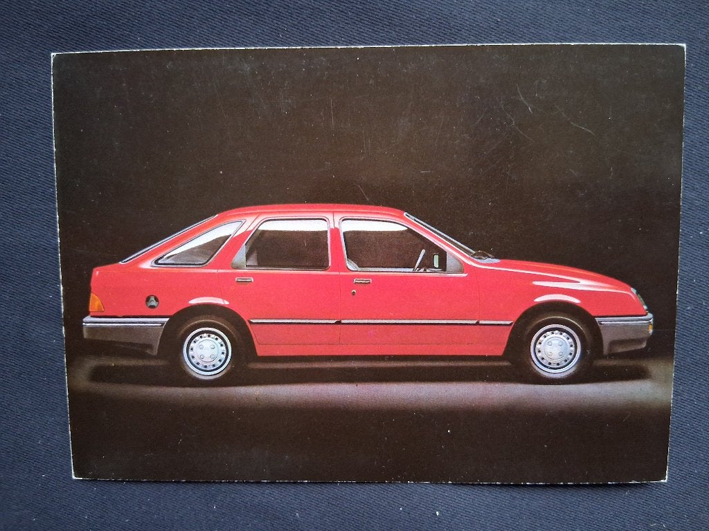 ansichtkaart Ford Sierra ( rood ), Ophalen of Verzenden, 1980 tot heden, Ongelopen, Voertuig