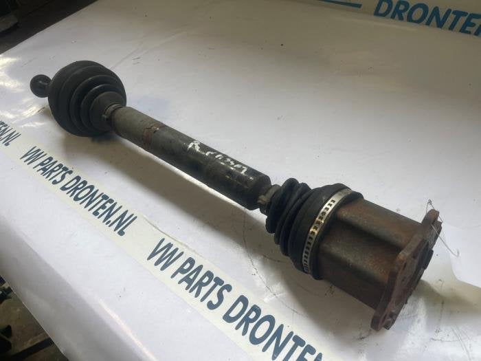Aandrijfas rechts-voor van een Volkswagen Passat, Gebruikt, -, -, -