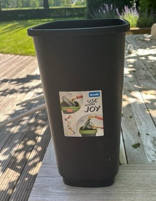 Prullenbak, zonder deksel, gratis, Ophalen, Kunststof, Gebruikt, Minder dan 50 cm
