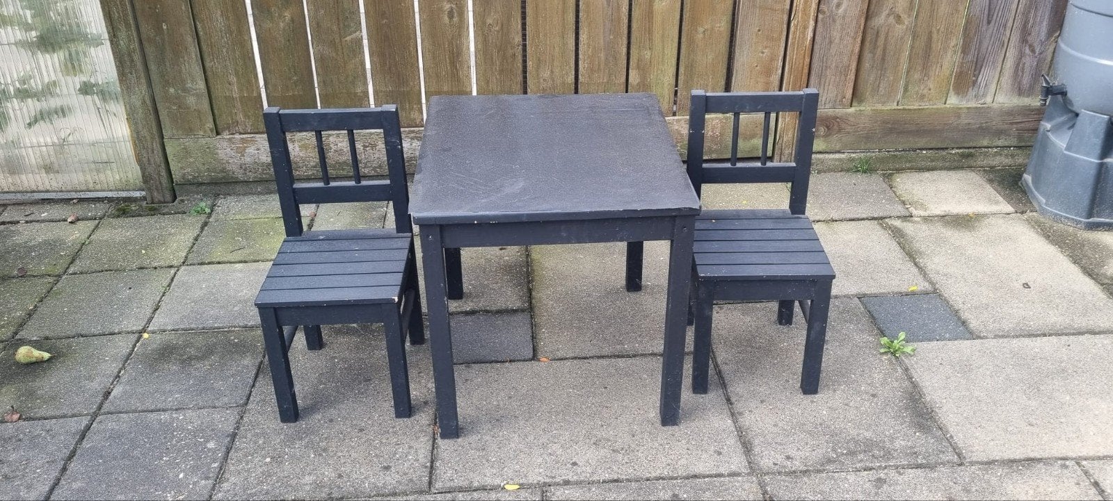 Ikea kindertafel met 2 stoeltjes, donkergrijs krijtverf, Ophalen