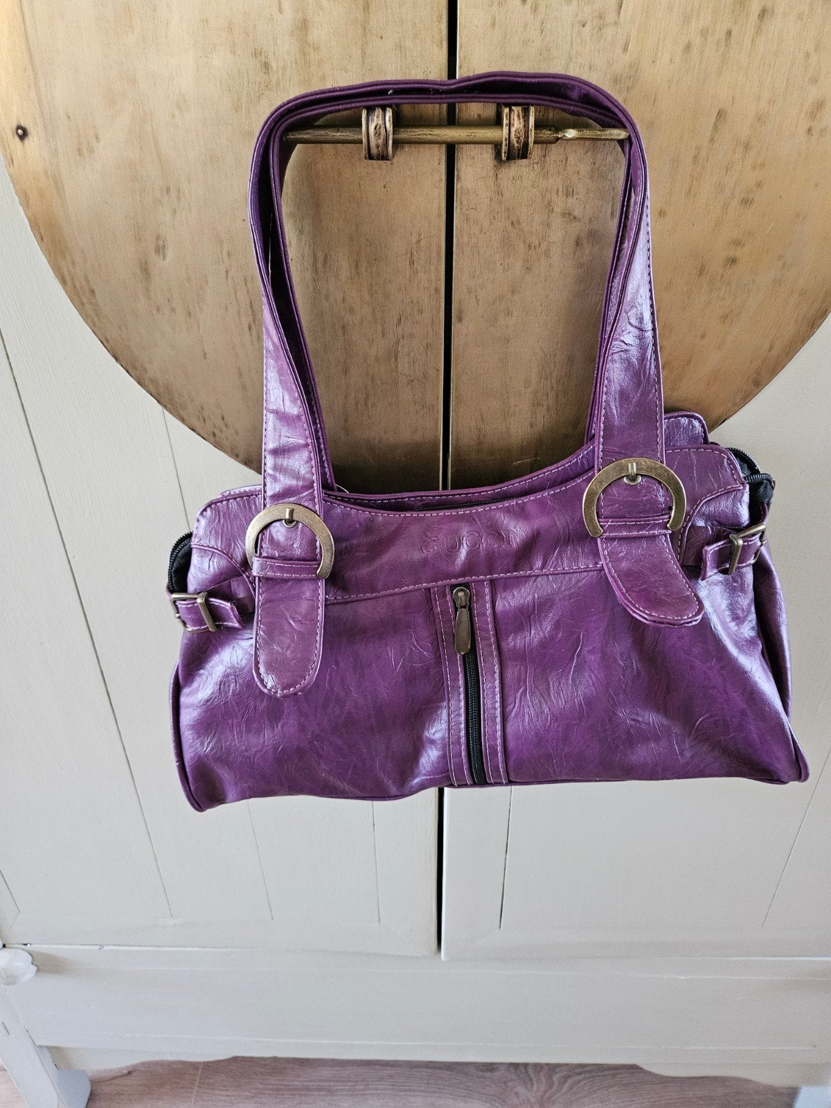 Paarse handtas met gespdetails, Sieraden, Tassen en Uiterlijk, Tassen | Damestassen, Ophalen of Verzenden, Gebruikt, Paars, Handtas