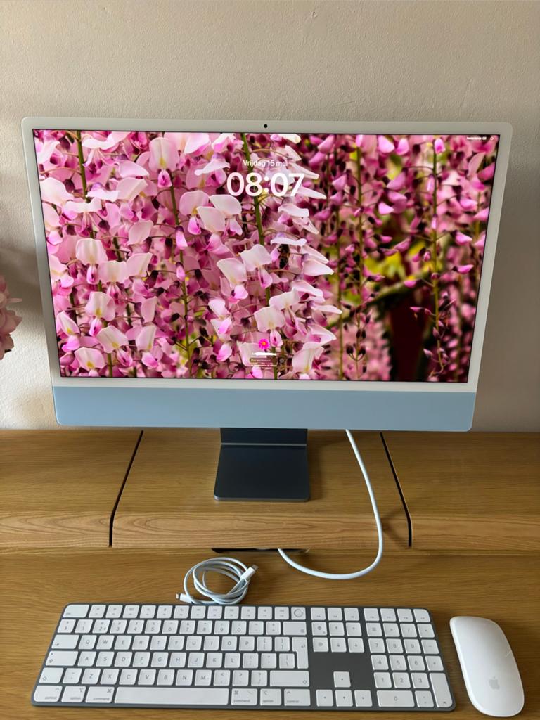 APPLE iMac 24-inch Blauw (M3) - 256GB, Computers en Software, Apple Desktops, Zo goed als nieuw, iMac, SSD, 4 Ghz of meer, 8 GB