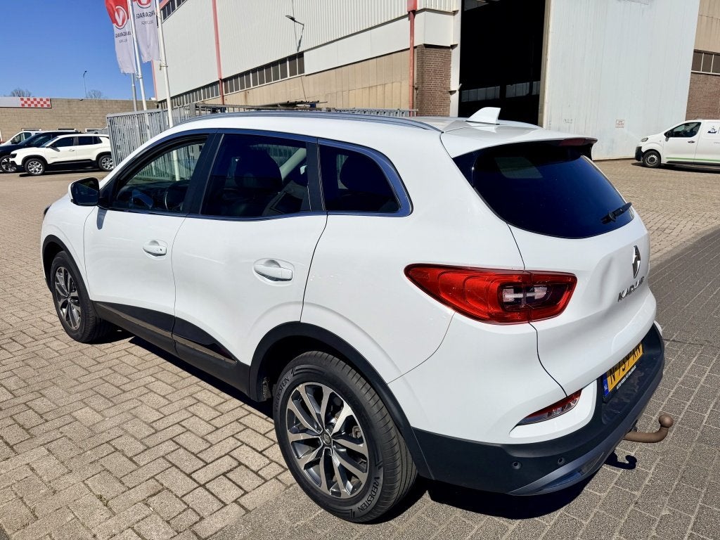 Renault Kadjar 1.3 TCe Intens (bj 2022, automaat), Auto's, Kadjar, Stof, Gebruikt, Euro 6