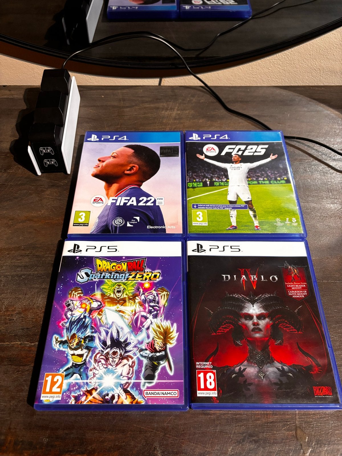 PS4 & PS5 Games: FIFA 22, FC 25, Dragon Ball, Diablo IV, Spelcomputers en Games, Ophalen, Online, Vanaf 18 jaar, Zo goed als nieuw