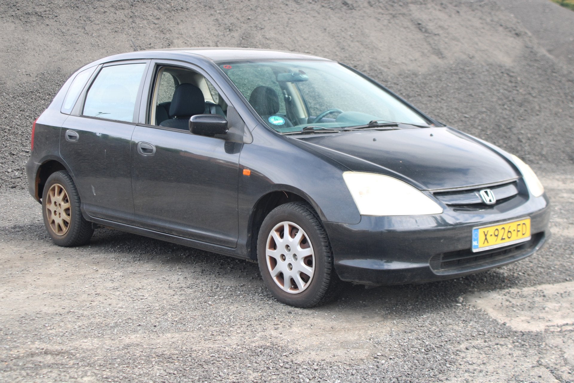 Honda Civic 1.4i S Inruilkoopje (bj 2000), Auto's, Voorwielaandrijving, Zwart, 1396 cc, Zwart