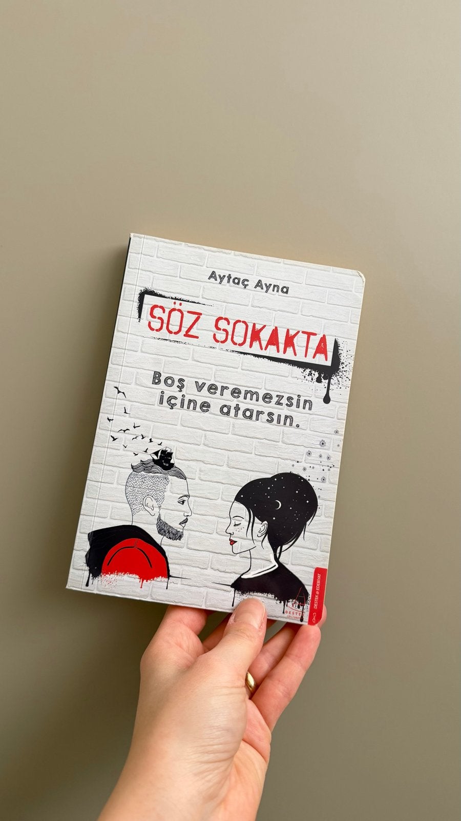 Aytaç Ayna - Söz Sokakta (Turks boek), Ophalen of Verzenden, Zo goed als nieuw, Wereld overig
