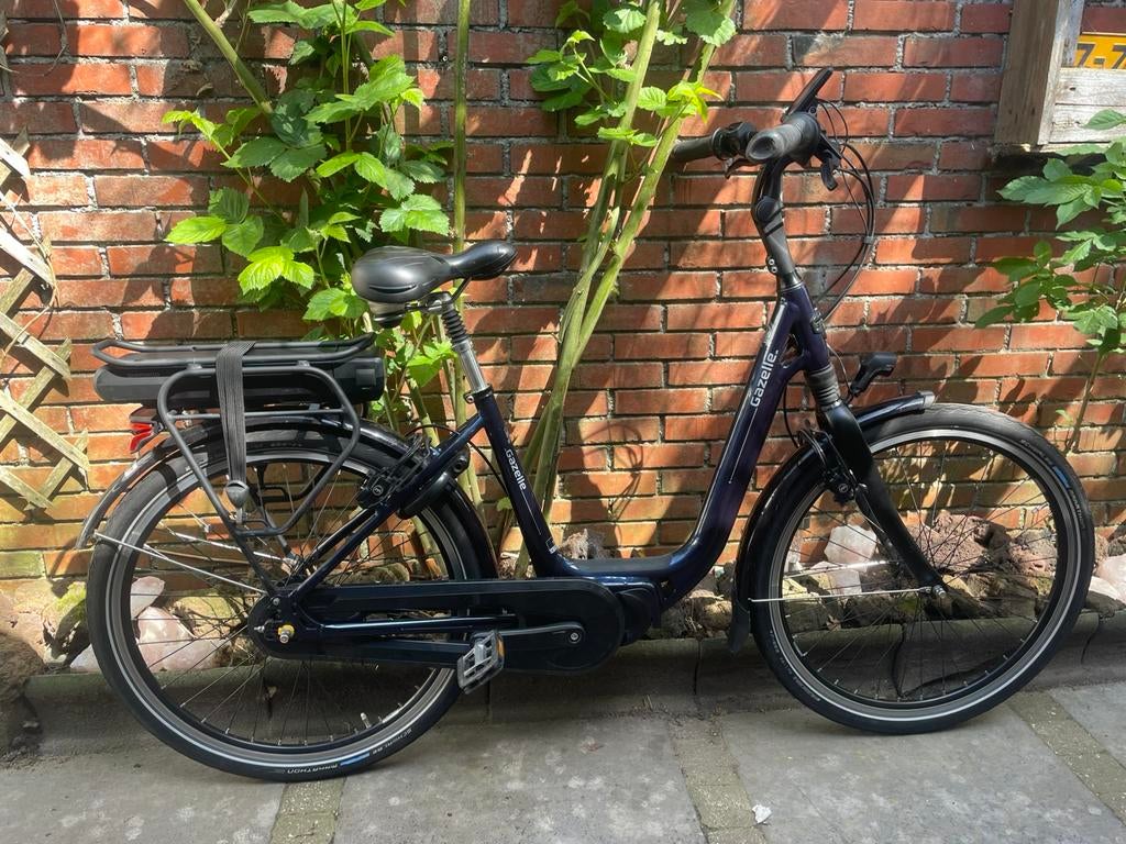 Gazelle Ami frame 44cm 7v middenmoter, Ophalen, Zo goed als nieuw, Minder dan 47 cm, 50 km per accu of meer