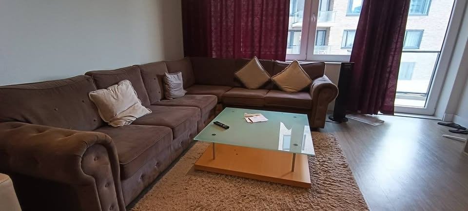 L-Shaped Sofa, Ophalen, Gebruikt, Hout, L-shaped