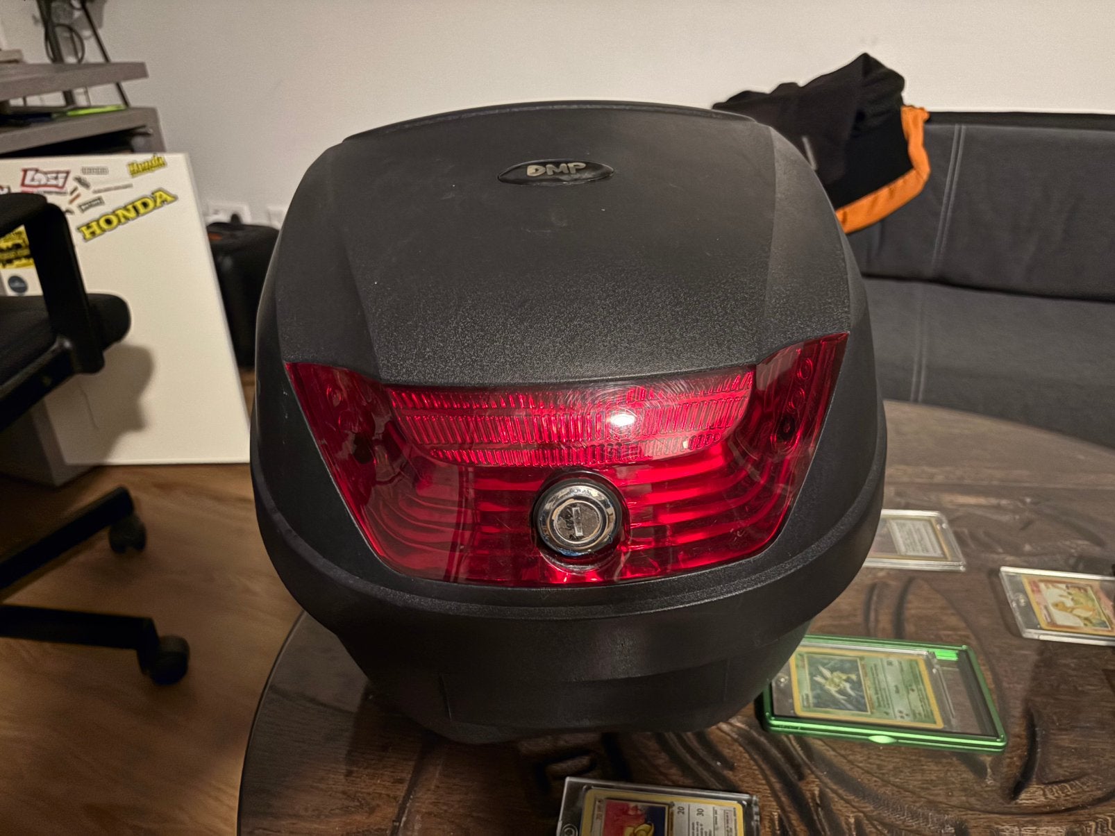 Dmp top koffer. 30L +-, Ophalen, Zo goed als nieuw