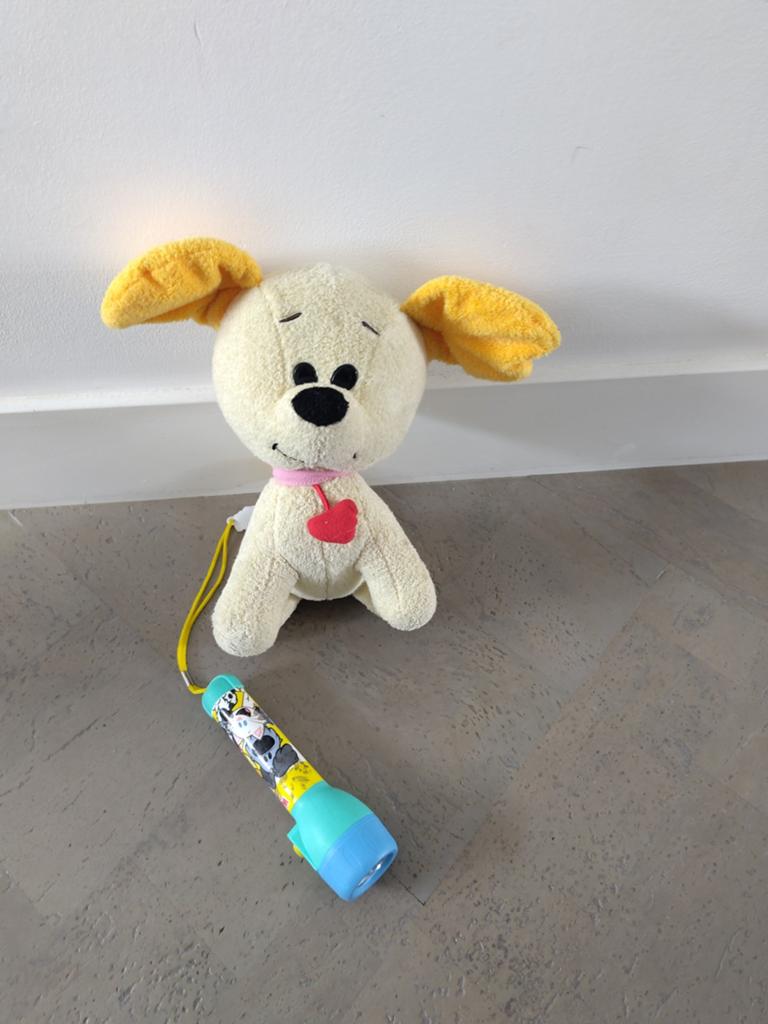 Schattige pip hond met zaklampje, Overige merken, Overige karakters, Zo goed als nieuw, Middelgroot (20 tot 80 cm)