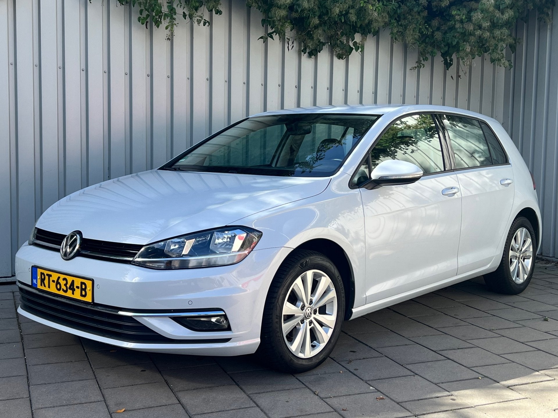 Volkswagen Golf 1.0 TSI Comfortline|Navigatie|Climate Contro, Auto's, Dealer onderhouden, Stof, Gebruikt, Adaptive Cruise Control
