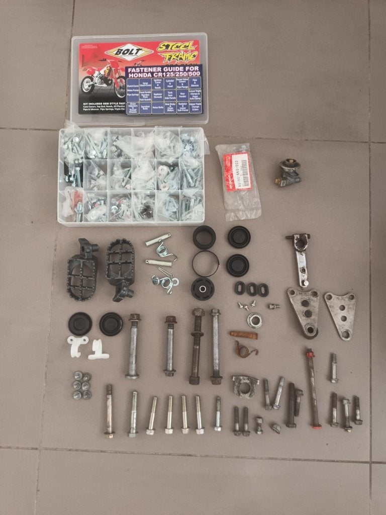 Honda CR500 Cr250 CR125  bouten moeren onderdelen ML3L, Motoren, Onderdelen | Honda, Verzenden, Nieuw
