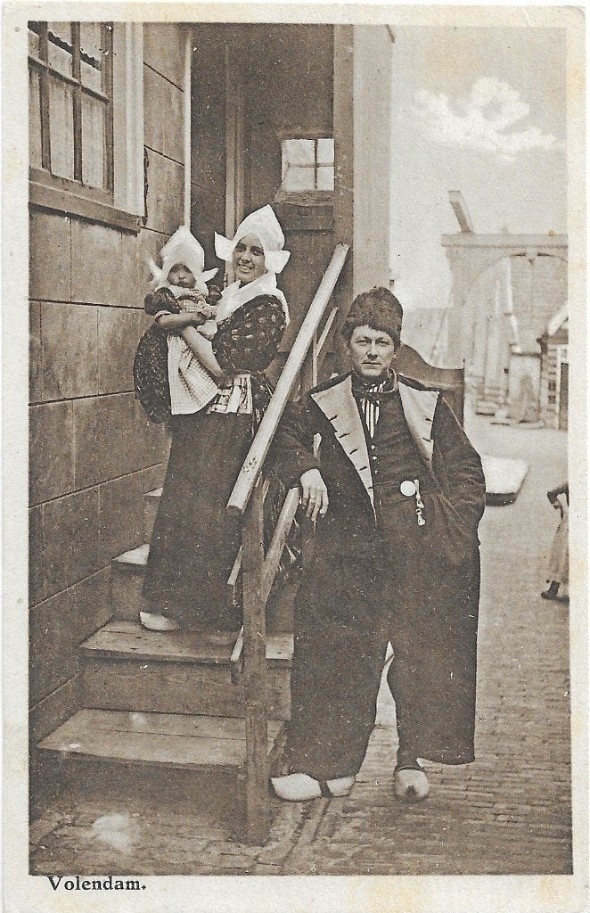 AK Volendam - Poseren, Verzenden, Voor 1920, Ongelopen, Noord-Holland