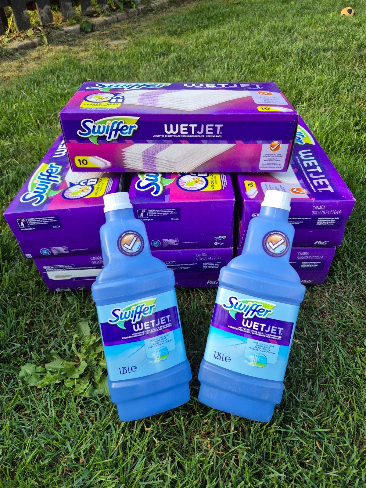 Swiffer WetJet Starterspakket - 40 doekjes en 2 flessen, Ophalen, Schoonmaakmiddel