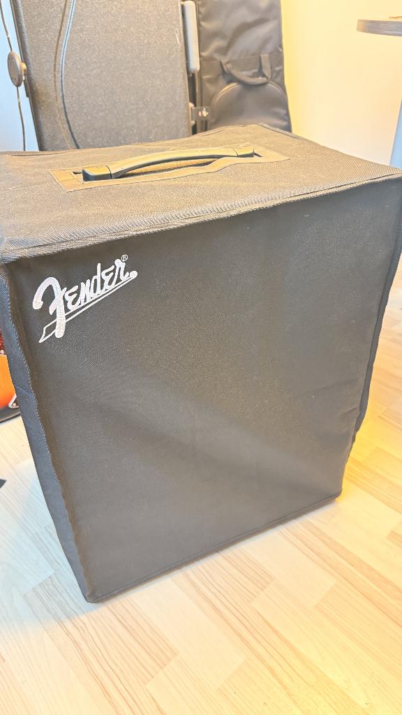 Fender Rumble Stage 800, Muziek en Instrumenten, Versterkers | Bas en Gitaar, Ophalen, Zo goed als nieuw, Basgitaar, 100 watt of meer