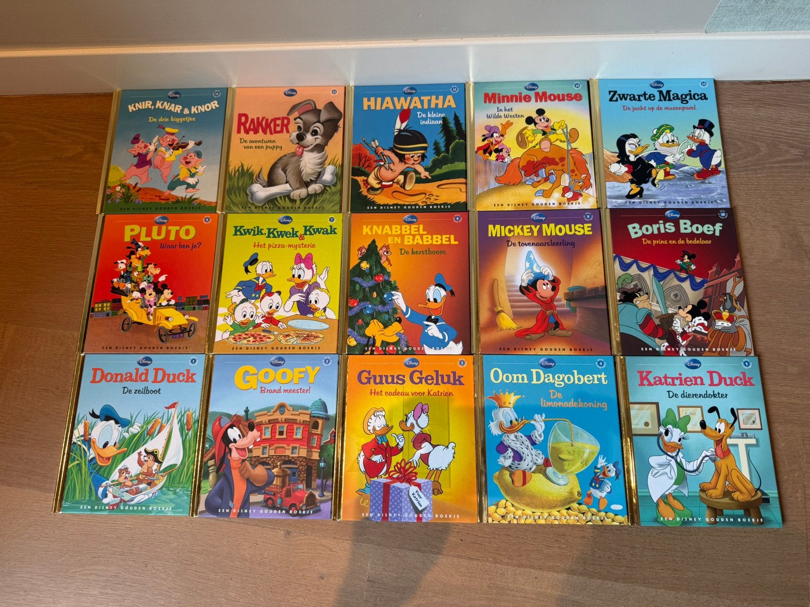 Een Disney Gouden Boekje 15-delige collectie en Sinterklaas, Ophalen of Verzenden, Gelezen, Fictie algemeen